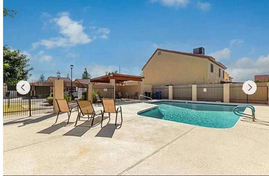 Building Photo - 2848 E Brown Rd