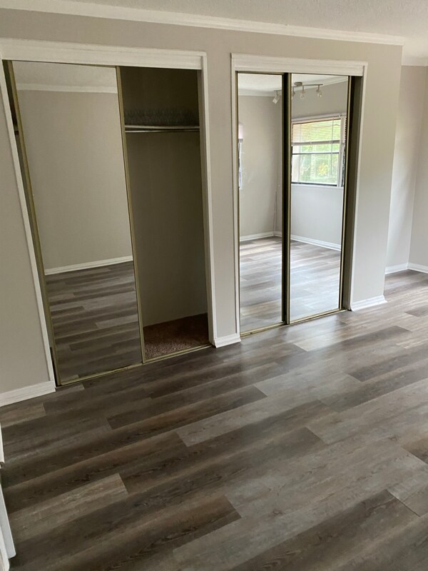 Building Photo - 111 Ells Country Estates