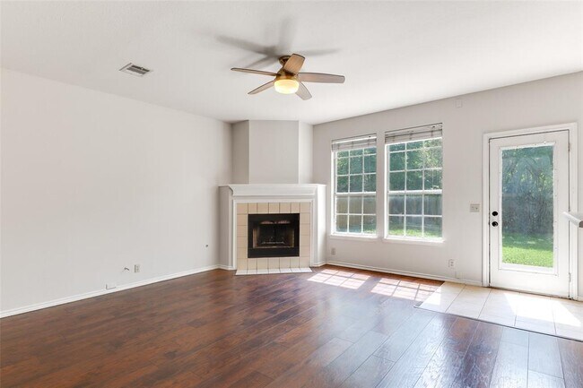 Building Photo - 1204 Stepp Bend