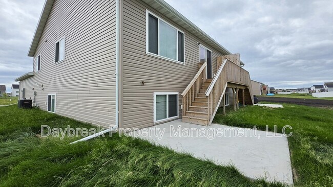 Building Photo - 6305 83rd Ave S