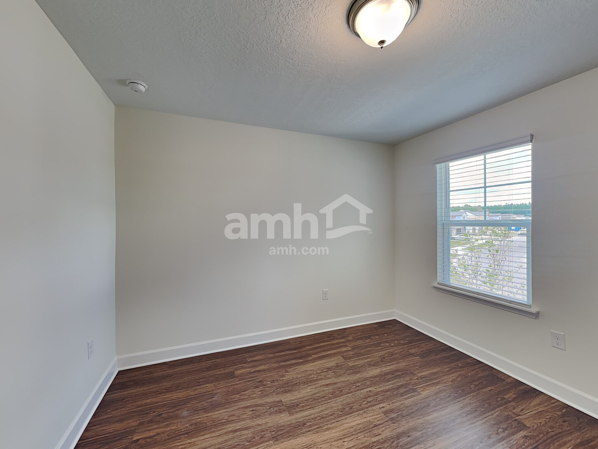 Building Photo - 5783 Hampton Creek Rd