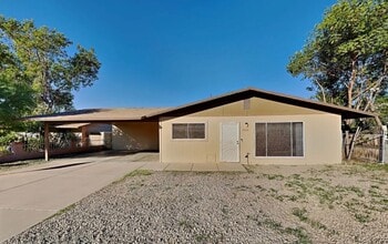 Building Photo - 3419 N 39th Dr