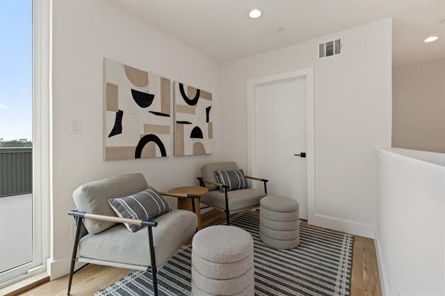 Building Photo - 4330 Dickason Ave