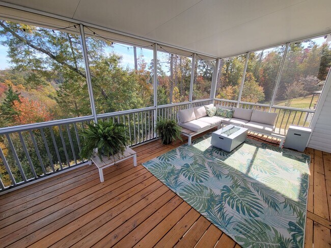 Building Photo - 416 Jones Peak Dr