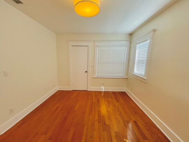 Building Photo - Tularosa Drive