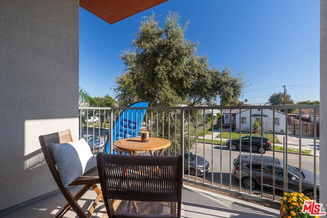 Building Photo - 3567 Chesapeake Ave