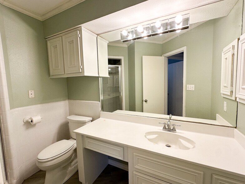 Building Photo - 3206 E Cobblestone Creek Dr