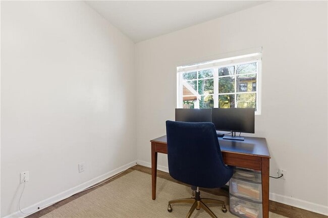 Building Photo - 3112 Dove Way