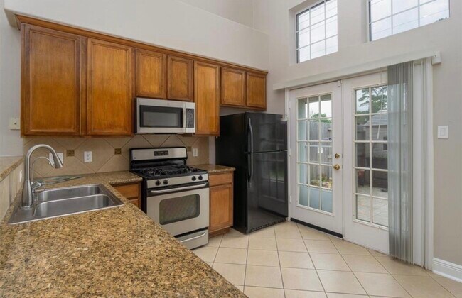 Building Photo - 1408 S Friendswood Dr