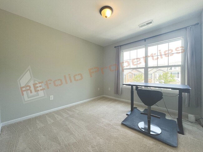 Building Photo - 1304 Cozart St