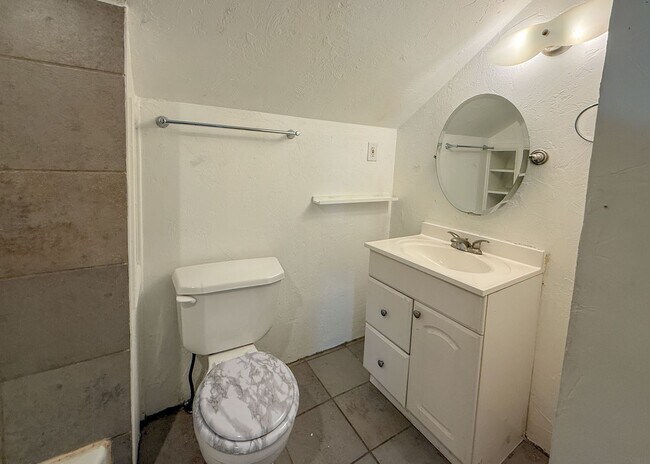Building Photo - 2341 NW 37th St