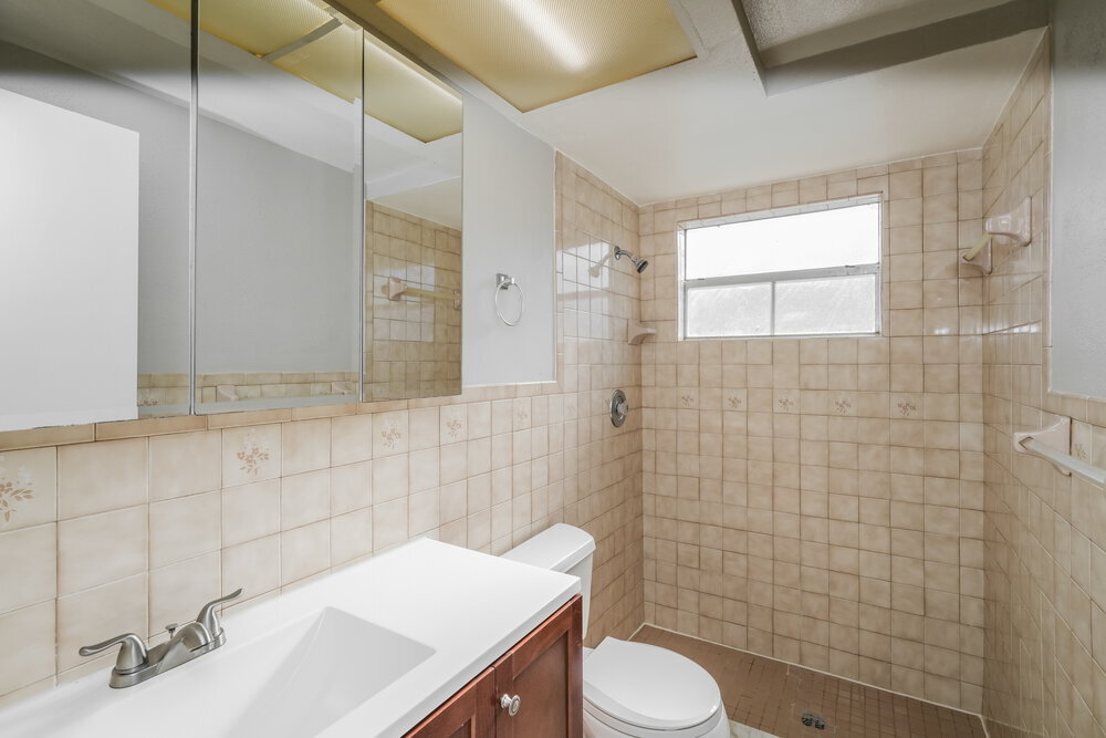 Building Photo - 7211 Moravian Dr