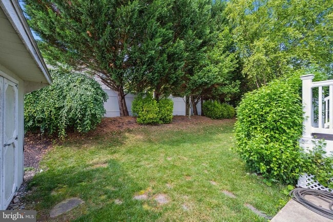 Building Photo - 110 Bedrock Dr