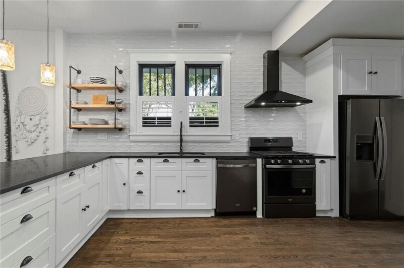 Building Photo - 563 Parkway Dr NE