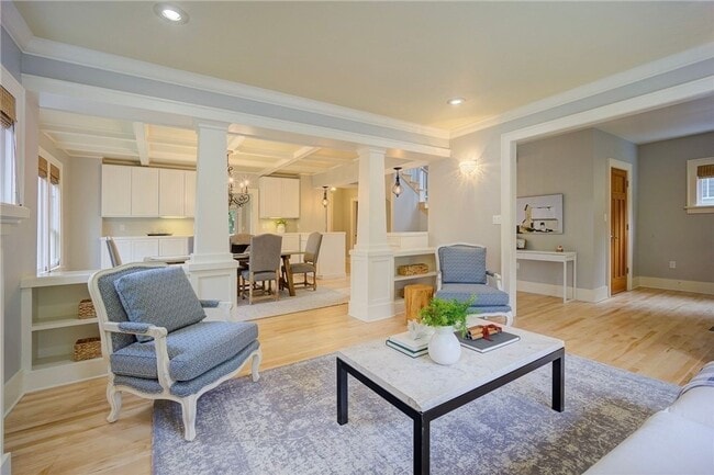 Building Photo - Magnolia Home