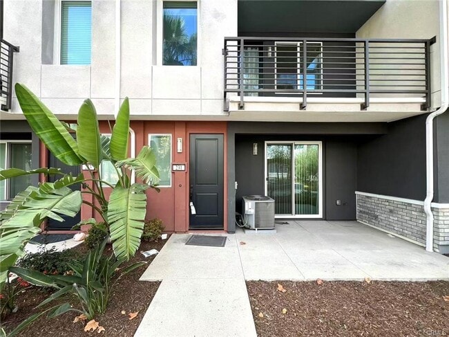 Building Photo - 231 Steely