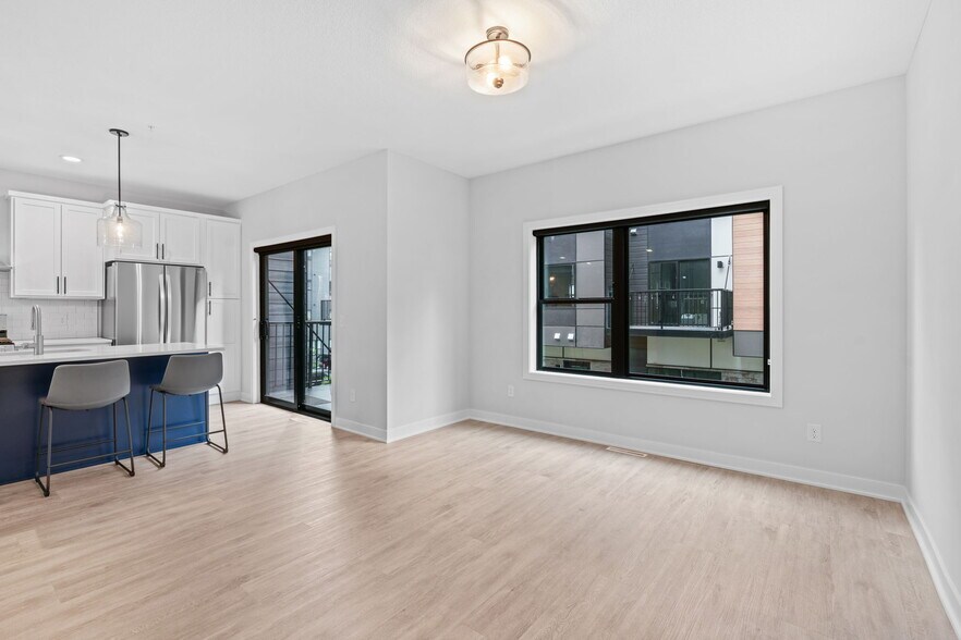 Building Photo - 6359 16th Ave S