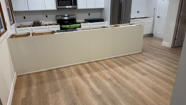 Building Photo - 19 Henning Dr