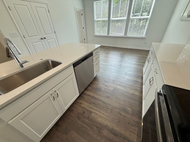 Building Photo - Brand New 3-Story home in the heart of Nor...
