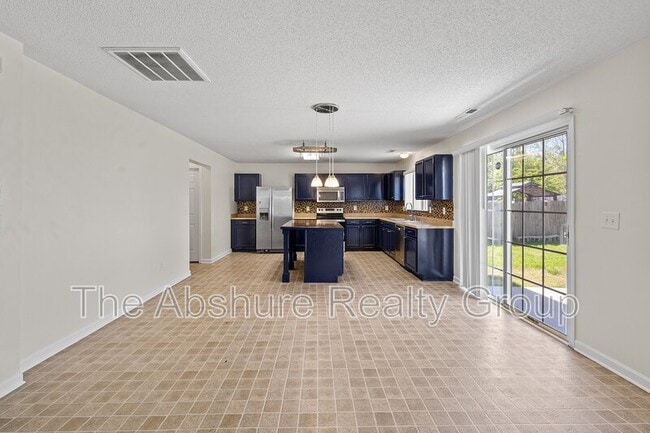 Building Photo - 6571 Guard Hill Dr