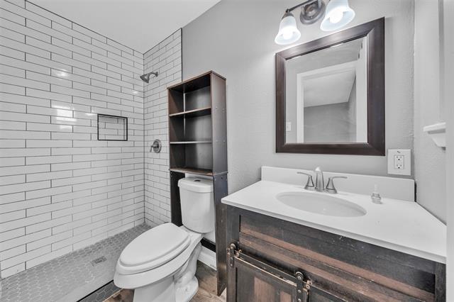 Building Photo - 2628 Belhaven Dr