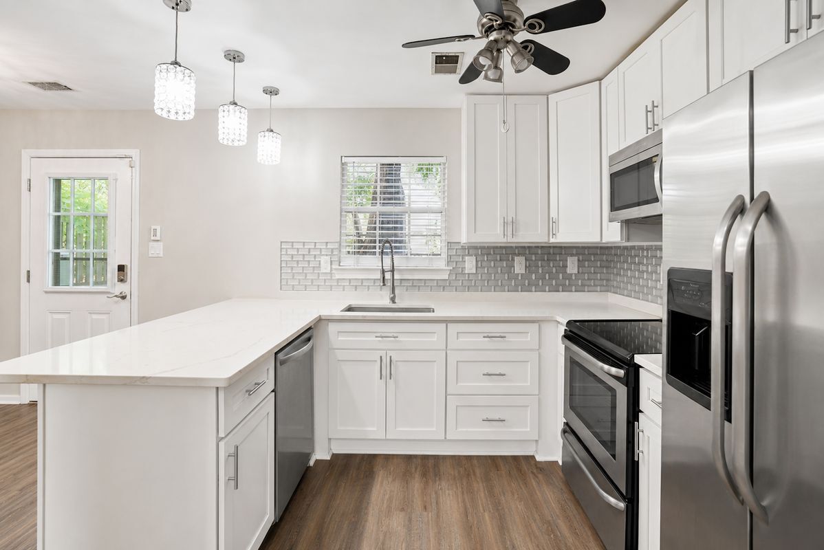 Building Photo - 4181 Bluebird Dr