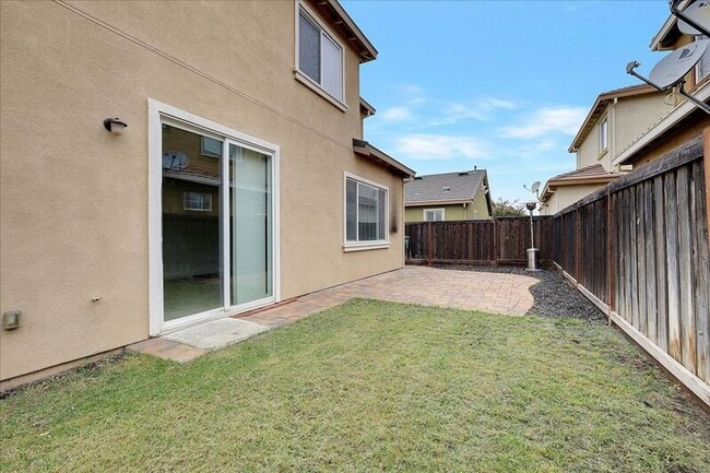 Building Photo - 566 Del Mar Cir