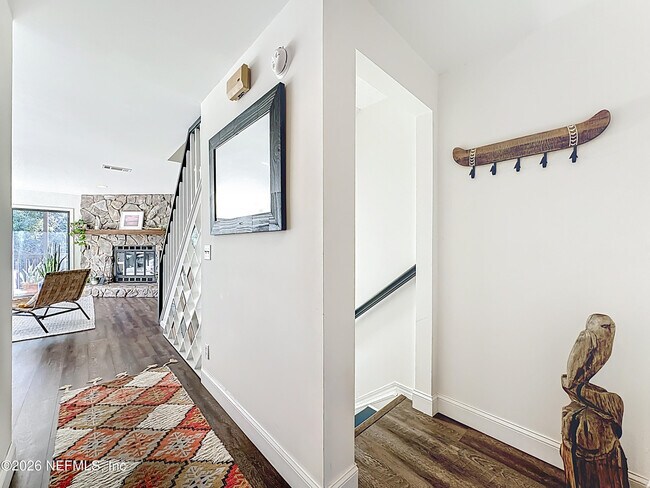 Building Photo - 2009 Seminole Rd