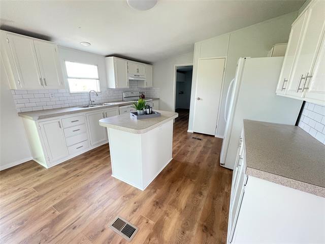 Building Photo - 9066 Diamond Avenue