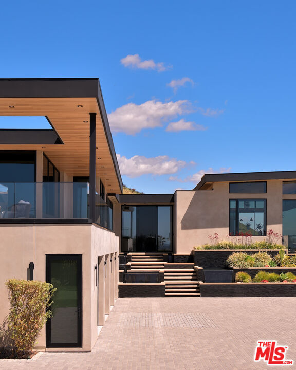 Building Photo - 3881 Puerco Canyon Rd