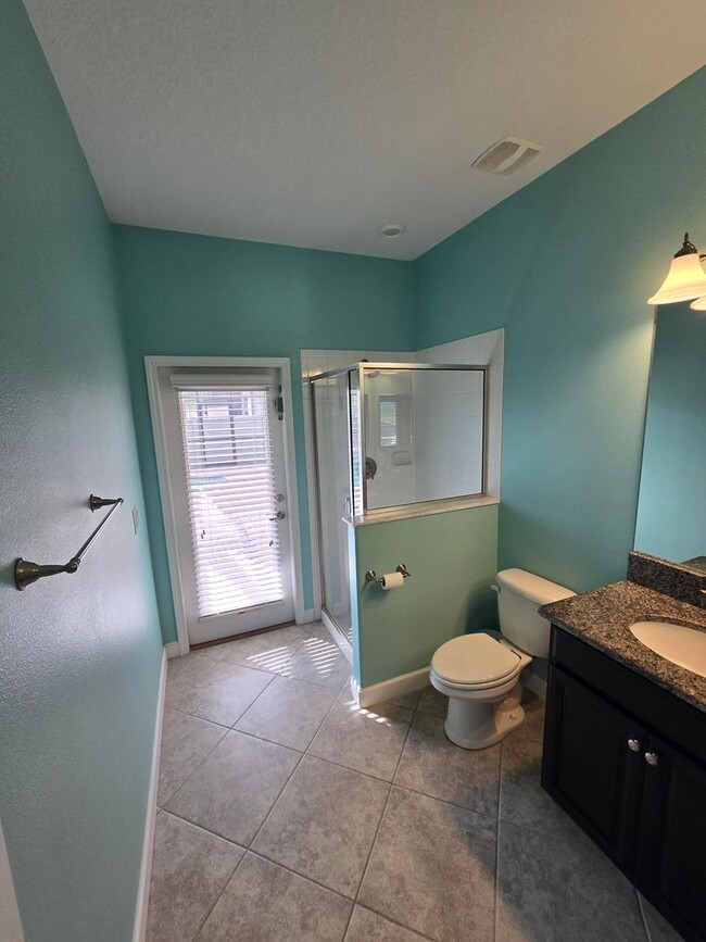 Building Photo - Gorgeous 4-Bedroom, 3-Bathroom Pool Home i...