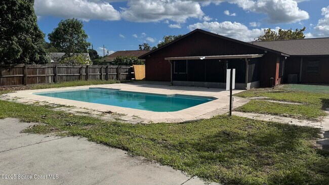 Building Photo - 496 Poinciana Dr