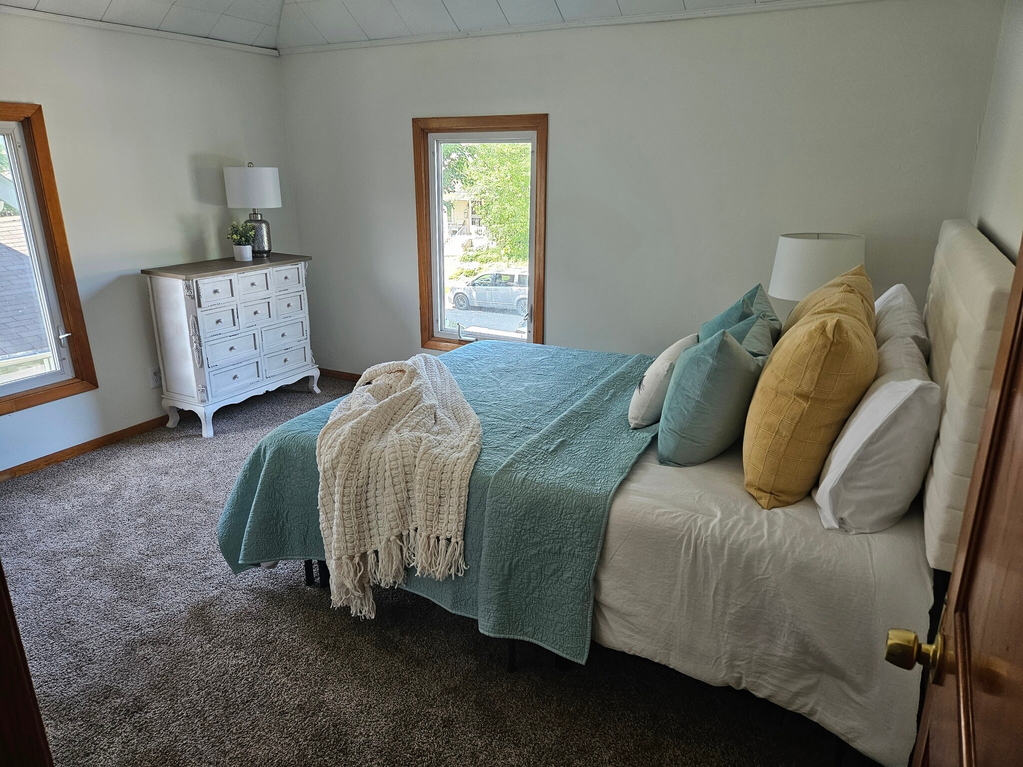 Building Photo - 3903 11th Ave S