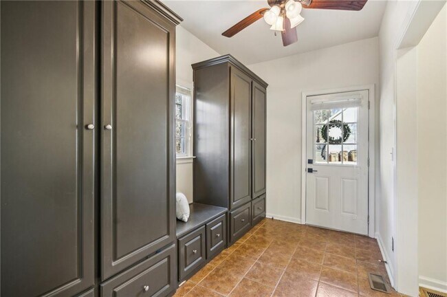 Building Photo - 7115 Doncaster Ct