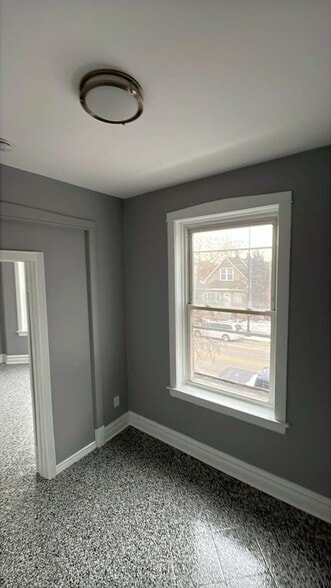 Building Photo - 2311 S Central Ave