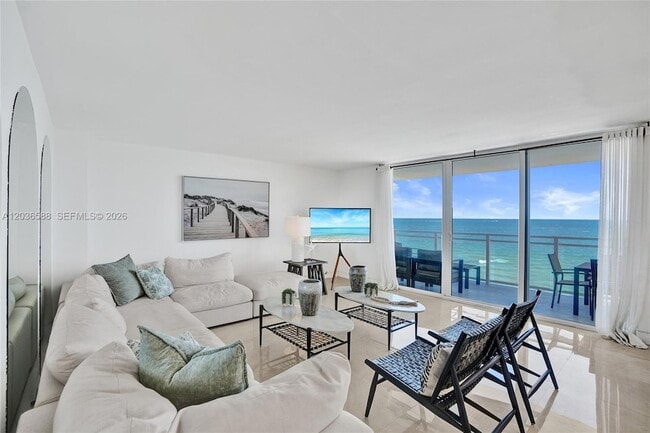 Building Photo - 2030 S Ocean Dr