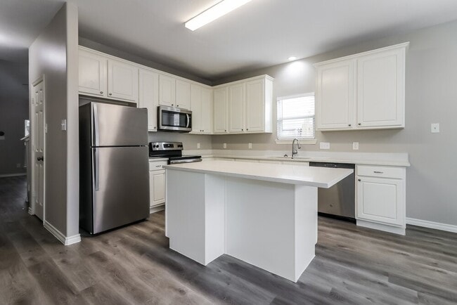 Building Photo - 10110 Berrybriar Ln