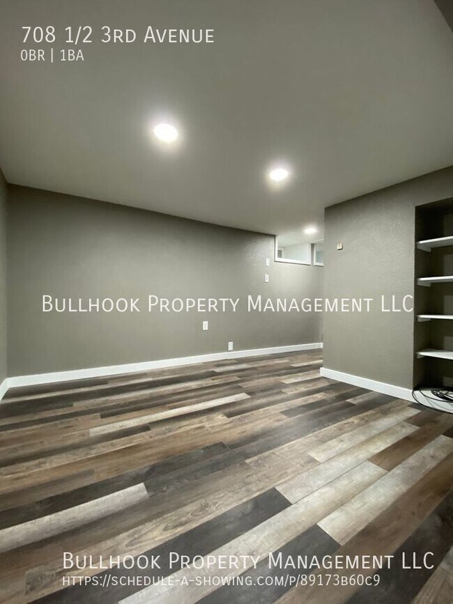 Building Photo - 708 1/2 3rd Avenue-