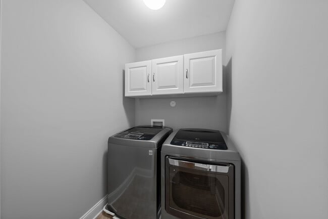 Building Photo - 1008 Whispering Doe Dr