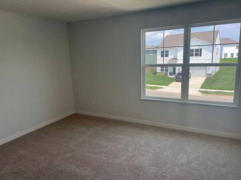 Building Photo - 985 Allegro Dr