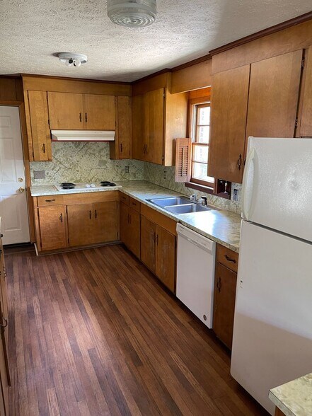 Building Photo - Glenn Ave Home