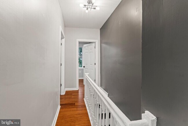 Building Photo - 2539 N Newkirk St