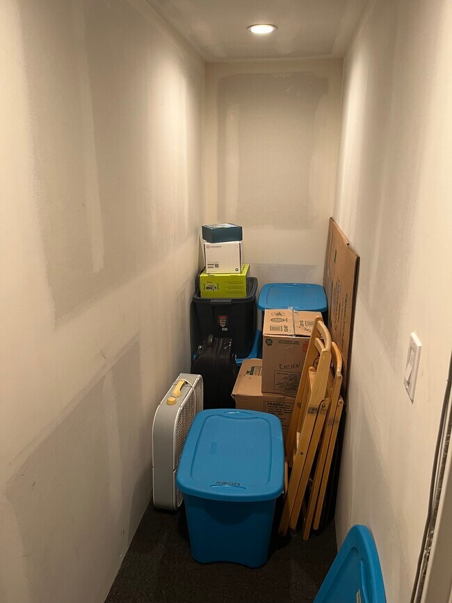Large 3’ x 10’ room off main living area - 6159 SE Steele St