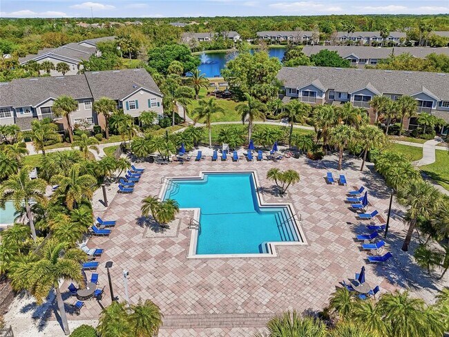 Building Photo - 8809 Manor Loop