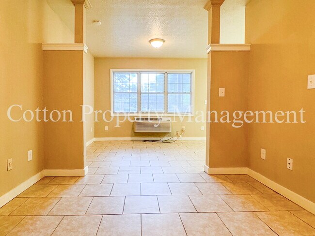 Building Photo - 4516 Greentree Rd