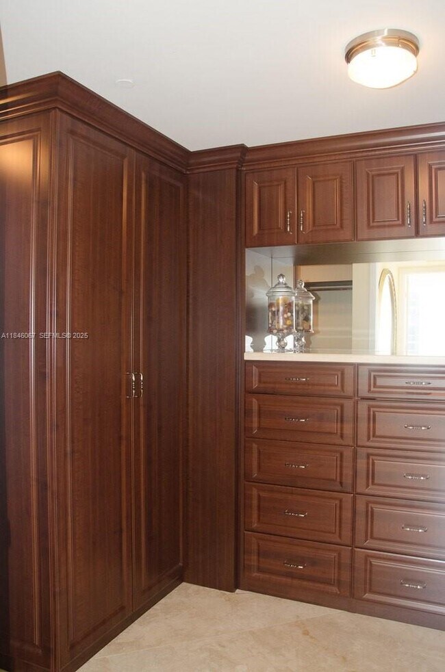 Building Photo - 17201 Collins Ave