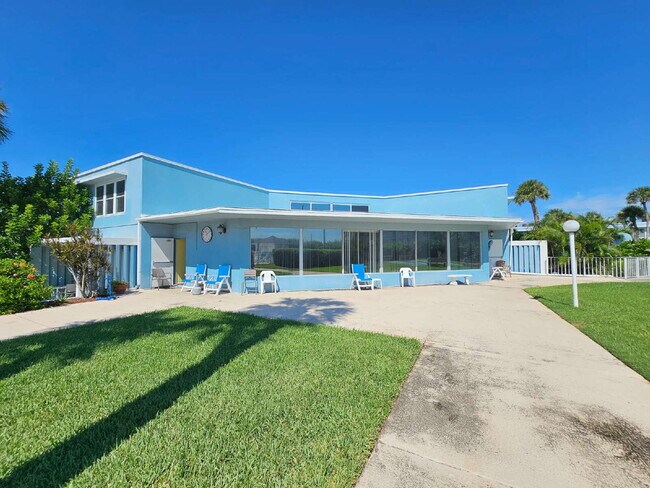 Building Photo - Satellite Beach Salt Life