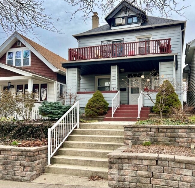 Primary Photo - 1817 E Rusk Ave