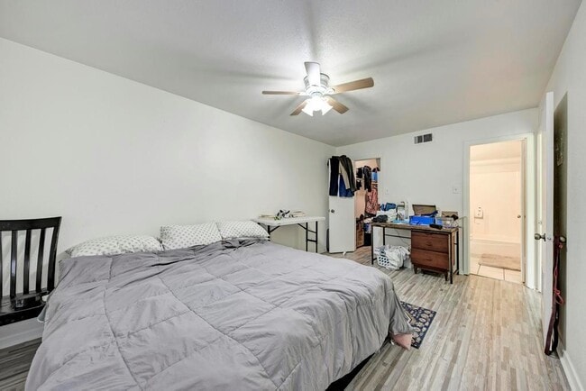 Building Photo - 710 E Dean Keeton St