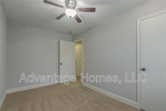 Building Photo - 13024 S Trenton St